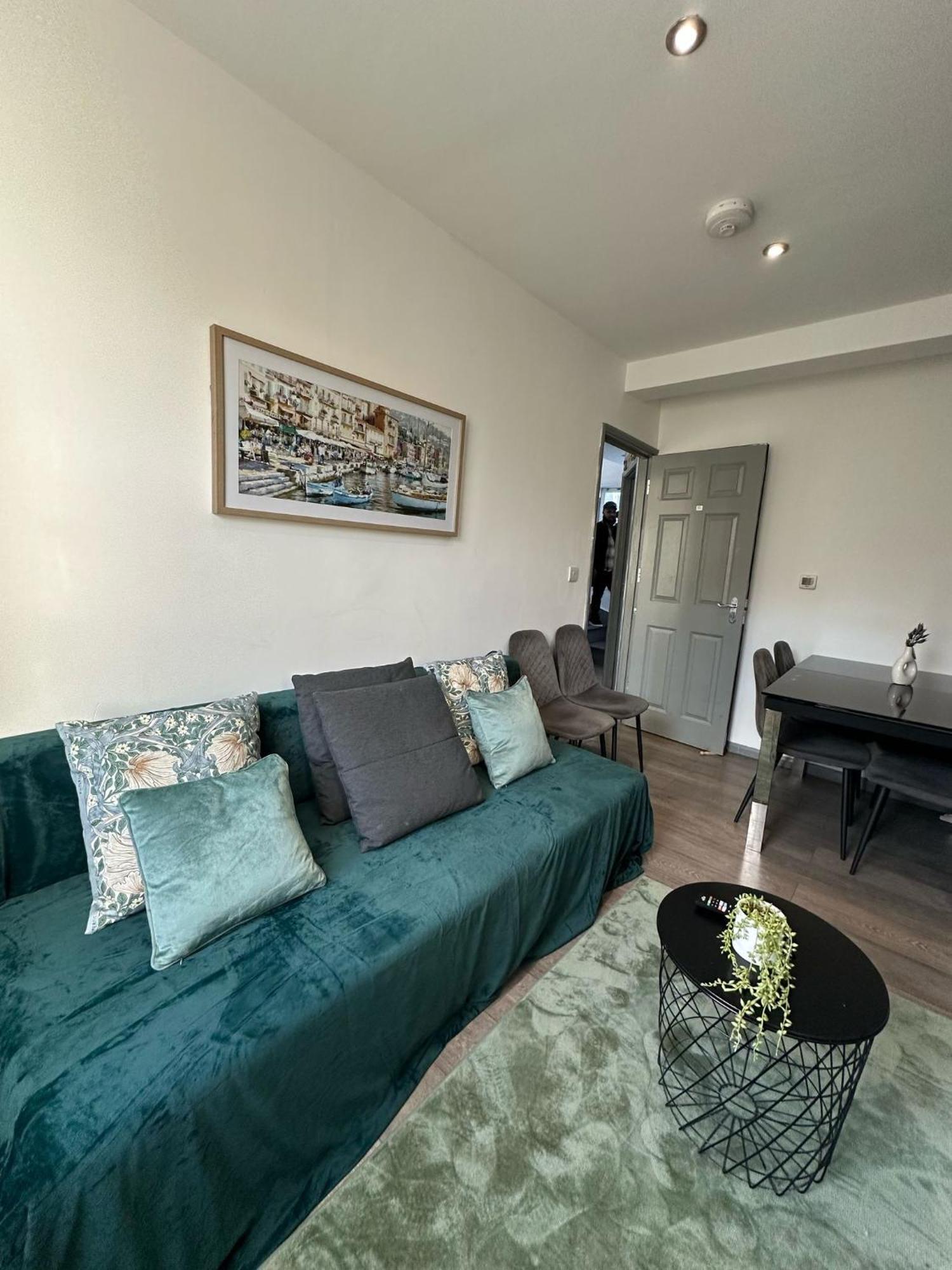 "Euston Comfort" 3 Bedroom Flat In Kings Cross, St Pancras!!!!118B Λονδίνο Εξωτερικό φωτογραφία